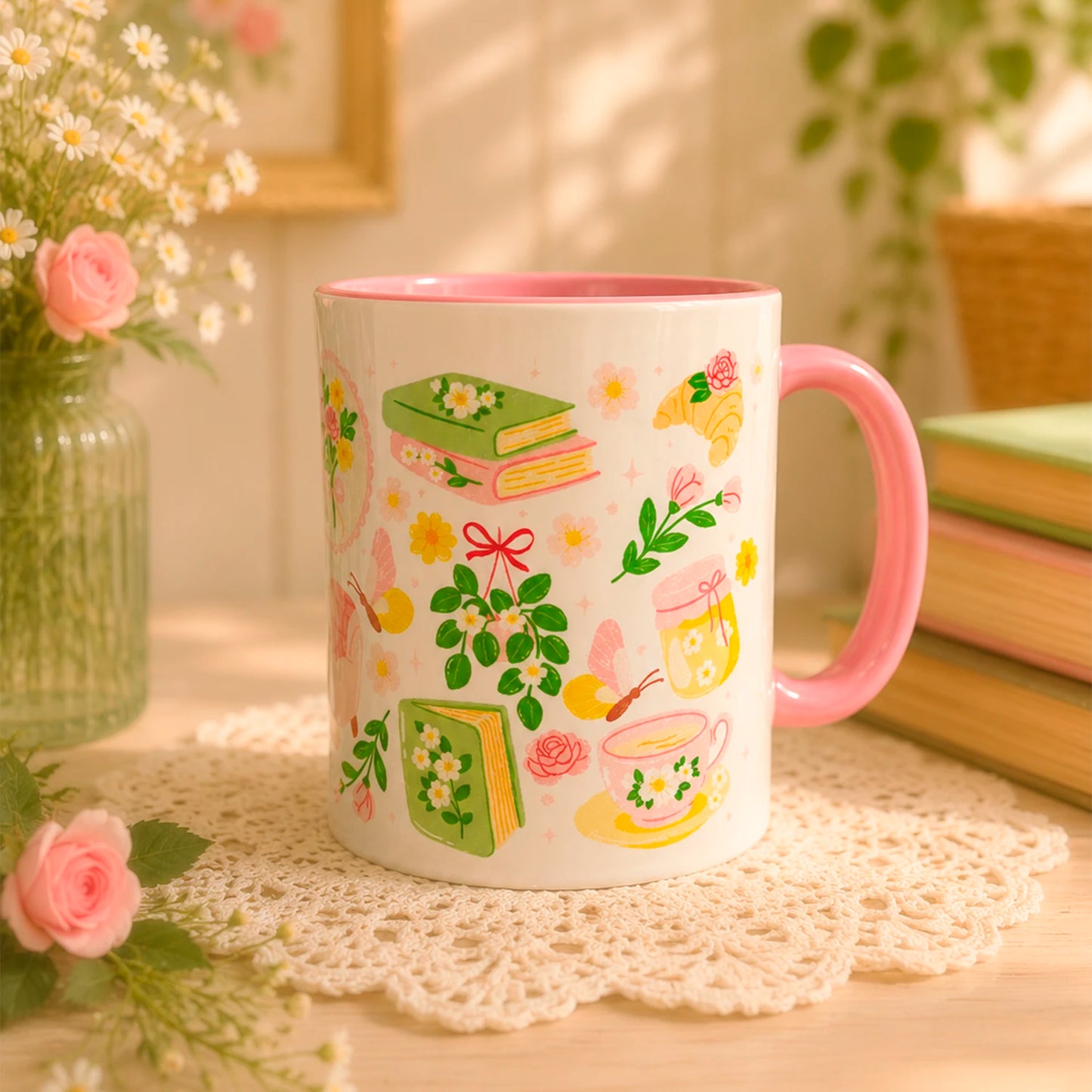 Taza literaria sublimada de cerámica 11 oz Jardín de Lectura con diseño delicado de flores, libros, sillón de lectura, taza de té y detalles rosados.
