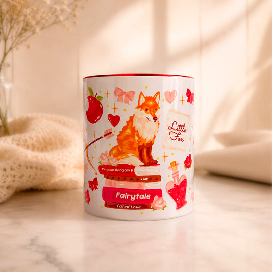 Taza literaria sublimada de cerámica 325ml inspirada en una historia romantasy la balada del arquero y zorro, con diseño de rosas, cartas, libros y detalles rojos.