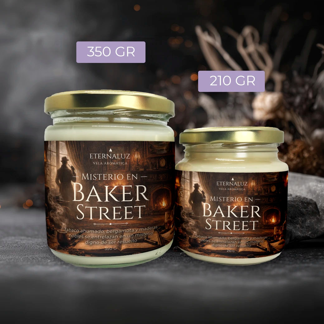 Vela aromática Misterio de Baker Street inspirada en Sherlock Holmes, aroma a tabaco, bergamota y cuero.