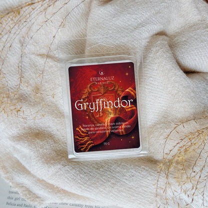 Wax melts Gryffindor con aroma a naranja, canela, clavo y sándalo.