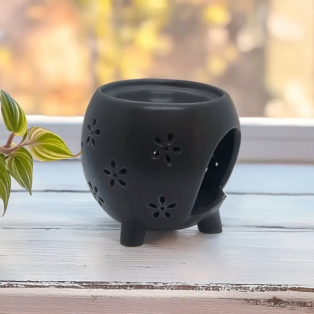 Difusor cerámico Caldero de Eternaluz en blanco o negro, ideal para wax melts y velas de té