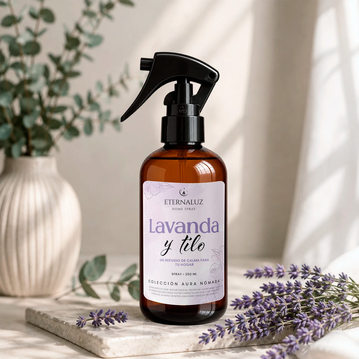 Home spray Lavanda y Tilo Eternaluz con aroma floral relajante para perfumar el hogar