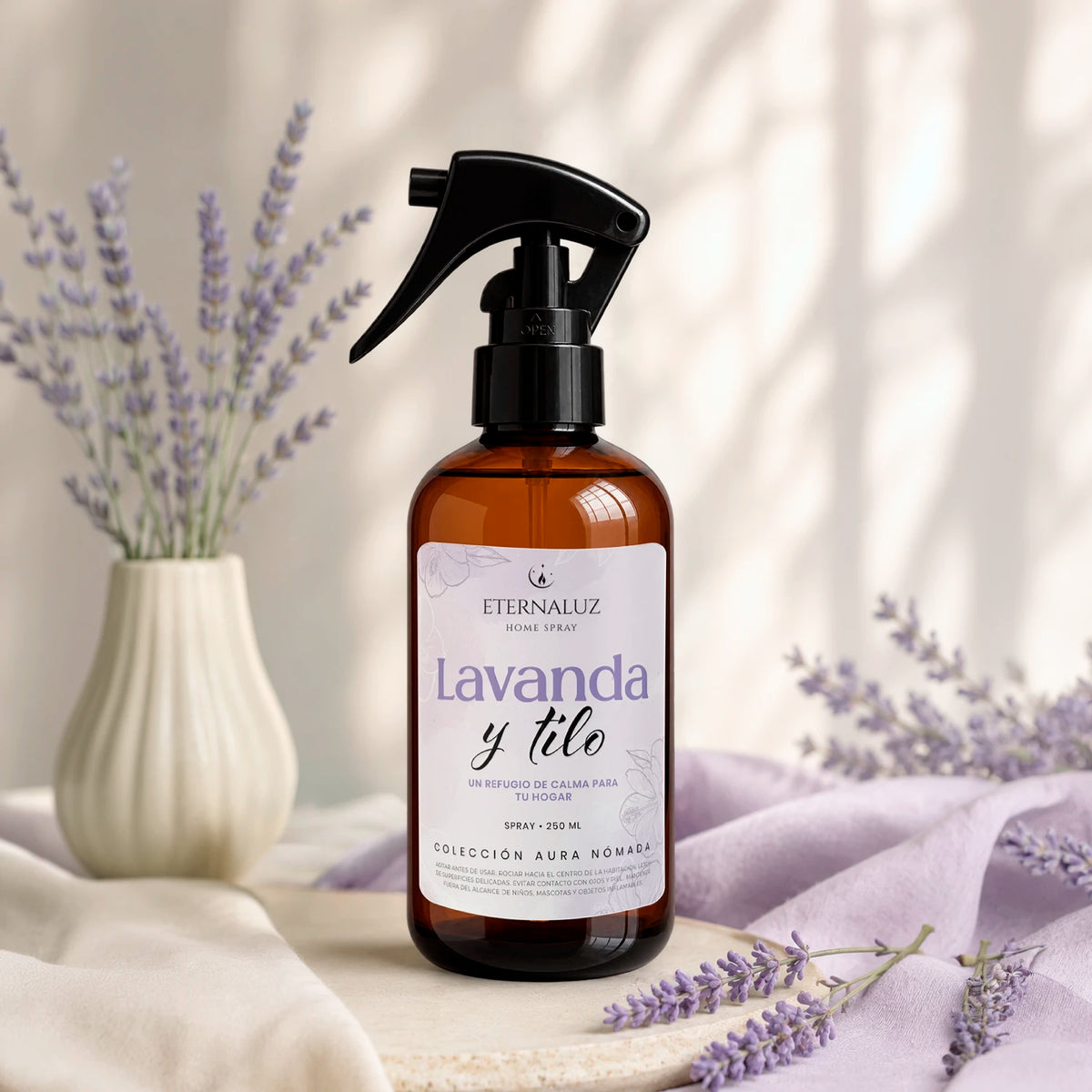 Home spray Lavanda y Tilo Eternaluz con aroma floral relajante para perfumar el hogar