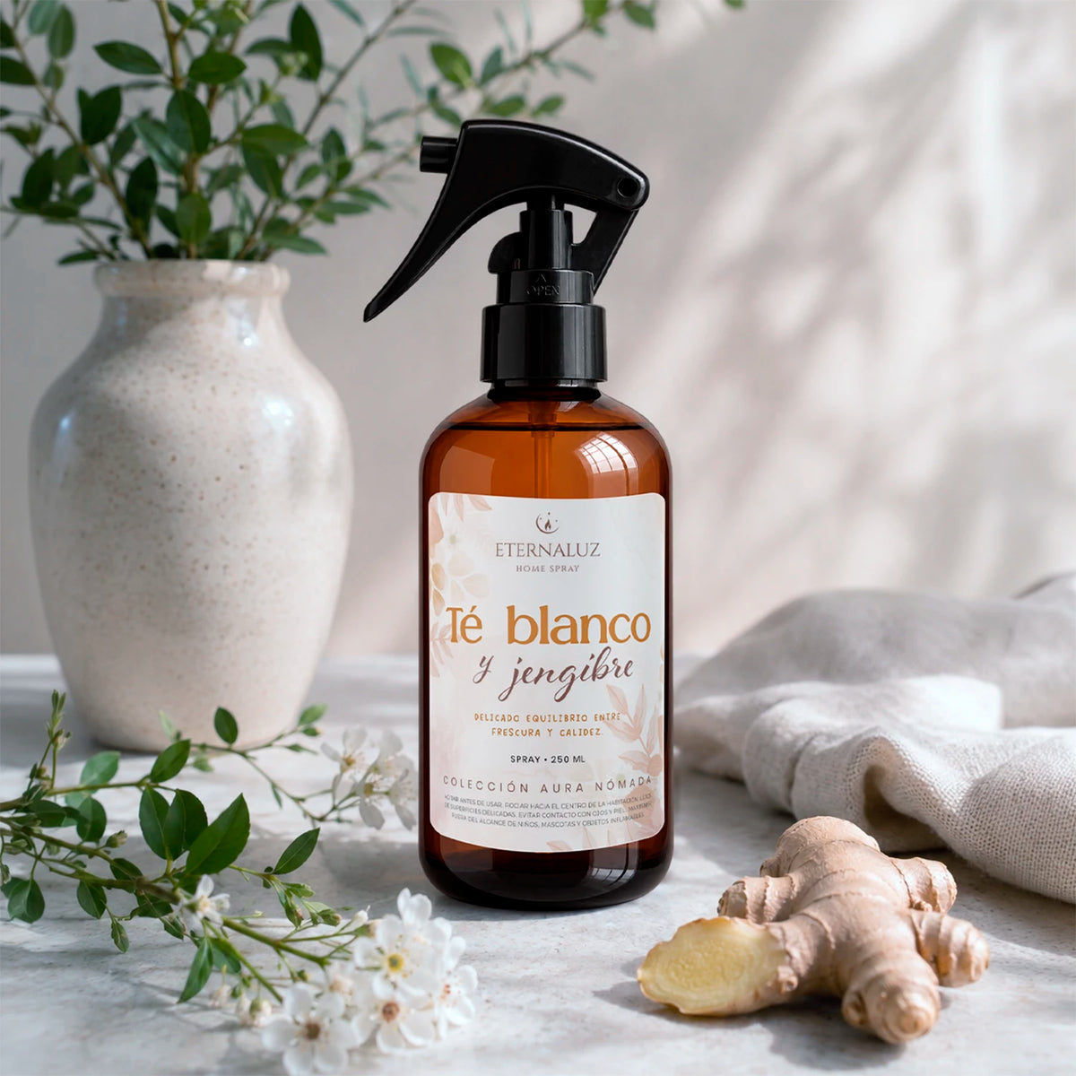 Home spray Té Blanco y Jengibre Eternaluz con aroma fresco y elegante para perfumar el hogar