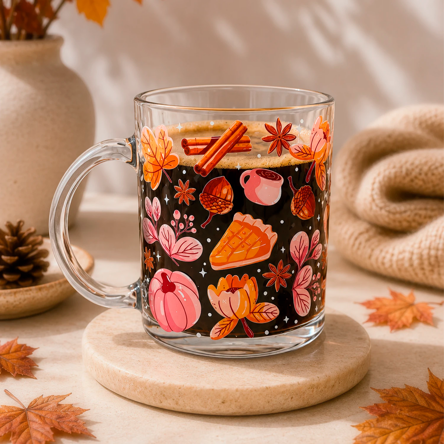 Taza de vidrio transparente 340 ml Pumpkin Cozy con diseño DTF UV de calabazas, hojas otoñales, canela, bellotas y pie de calabaza.