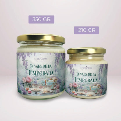 Vela literaria inspirada en los bailes de la Regencia, aroma a té negro, lavanda y citricos.