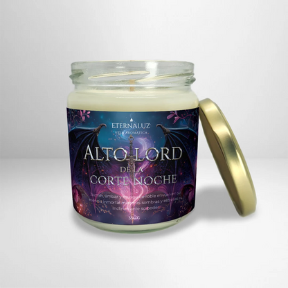 Vela inspirada en Rhysand de ACOTAR con aroma floral y amaderado a jazmín, ámbar y musgo