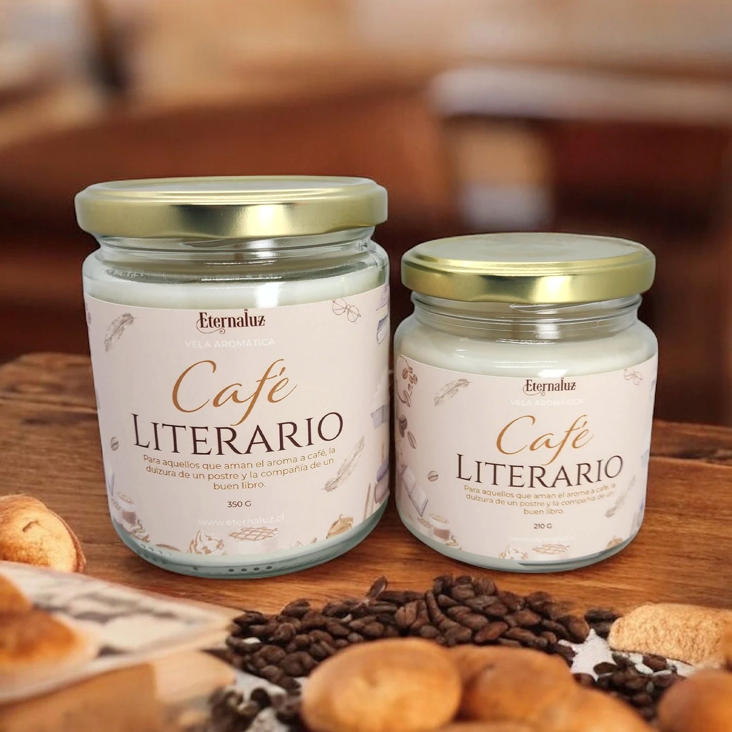 Café Literario de Eternaluz con aroma a café tostado y pastelería dulce