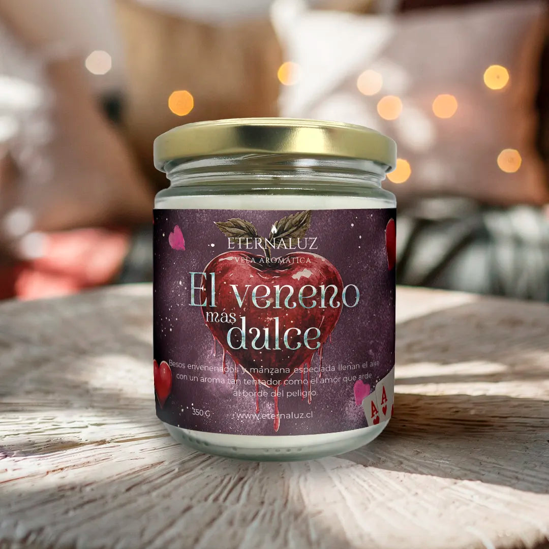 El veneno más dulce de Eternaluz con aroma a manzana verde, piña, canela, clavo y sándalo