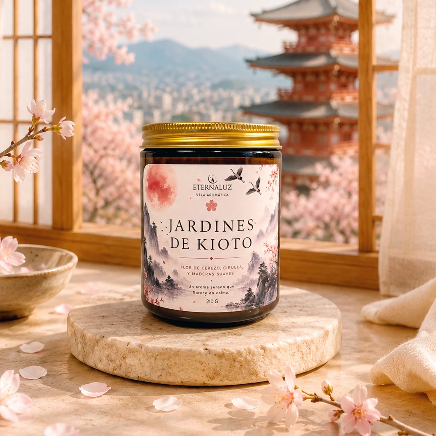 Vela aromática Jardines de Kioto con aroma a flor de cerezo, ciruela, sándalo y ámbar, inspirada en jardines japoneses