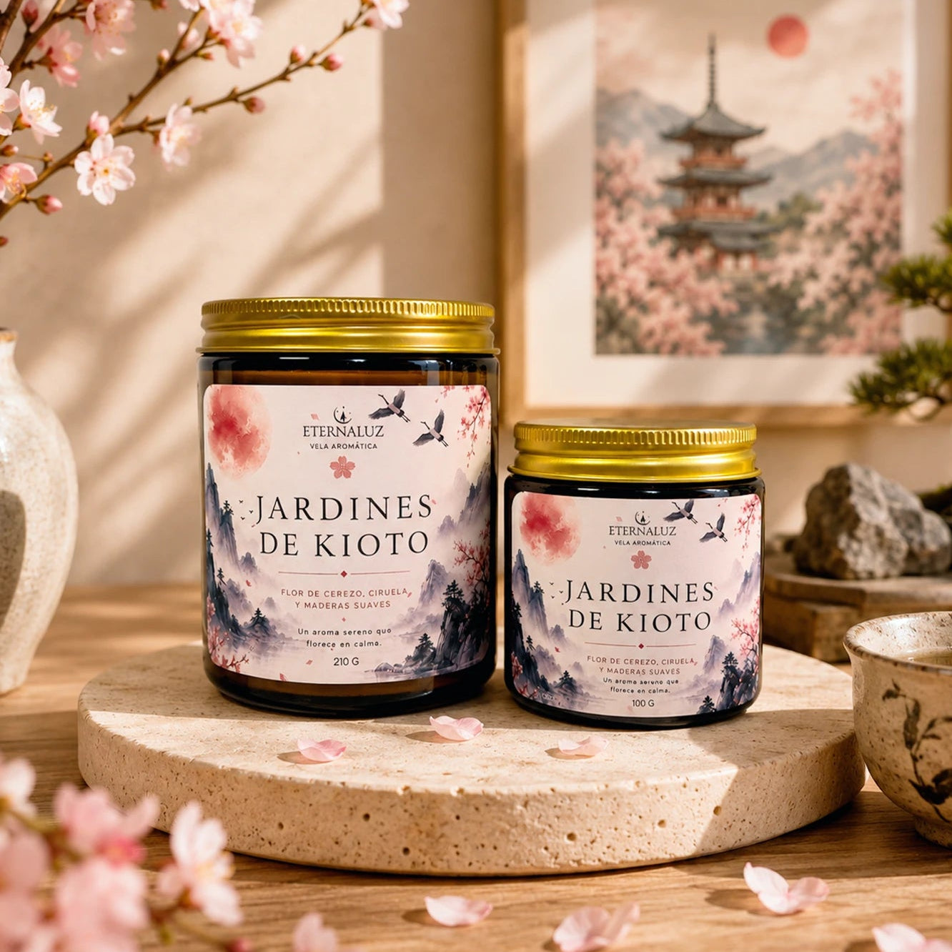 Vela aromática Jardines de Kioto con aroma a flor de cerezo, ciruela, sándalo y ámbar, inspirada en jardines japoneses