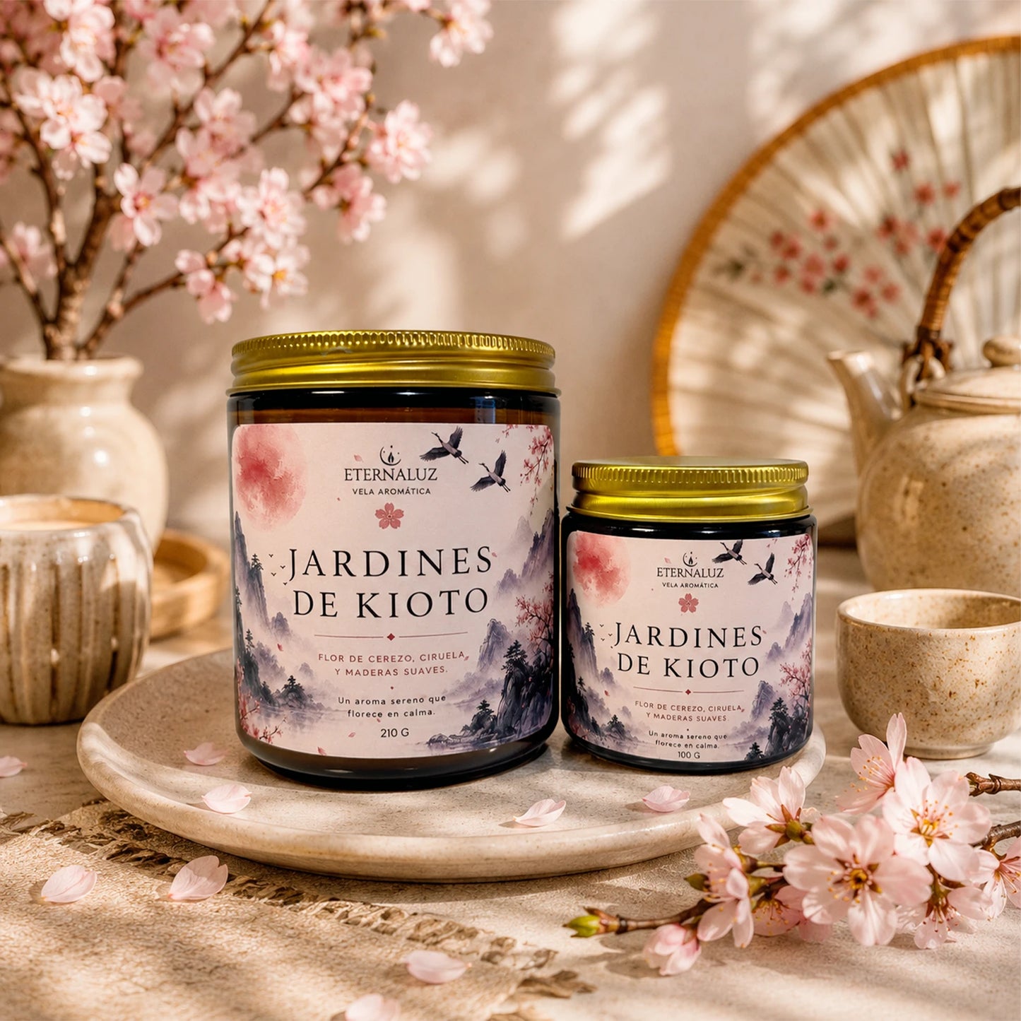 Vela aromática Jardines de Kioto con aroma a flor de cerezo, ciruela, sándalo y ámbar, inspirada en jardines japoneses