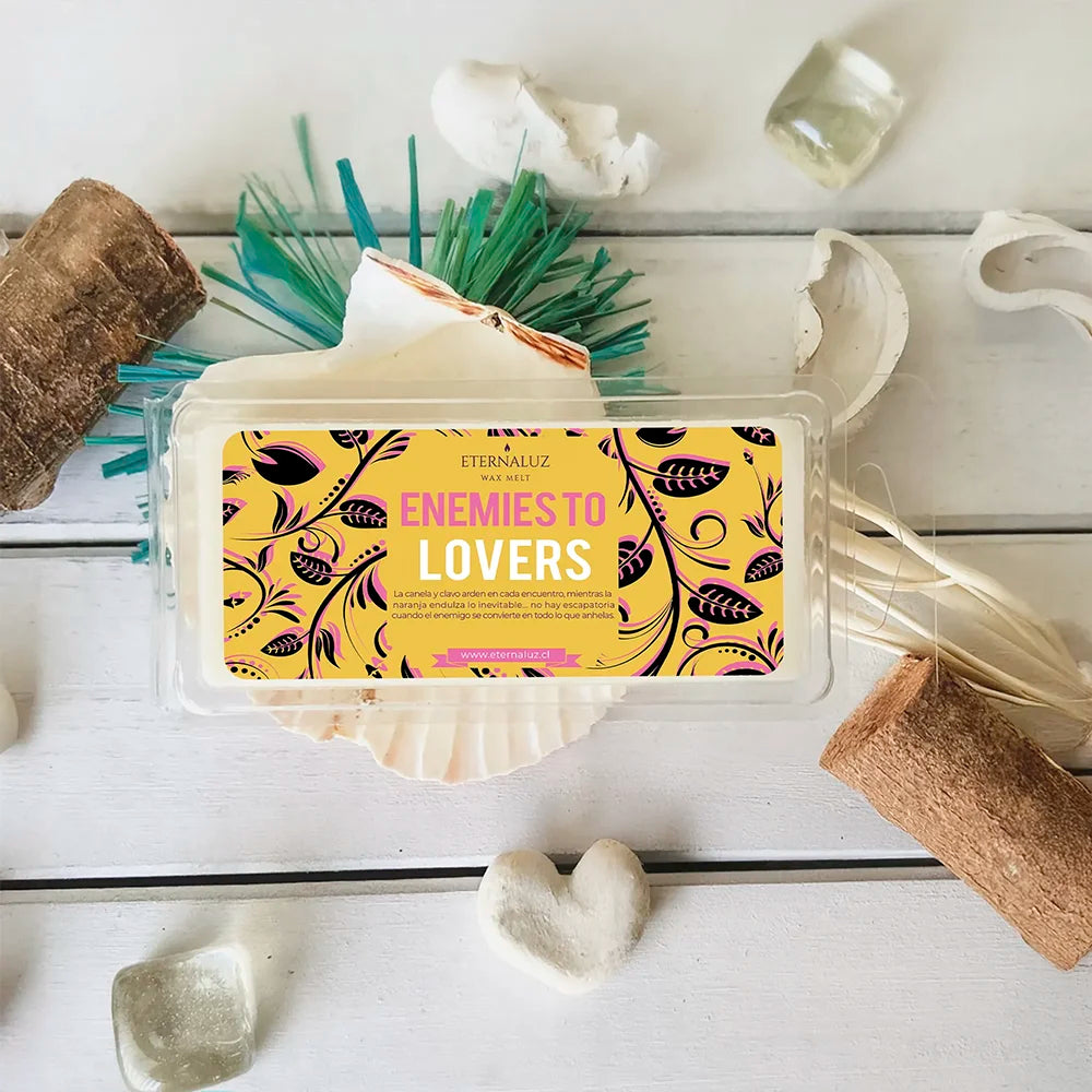 Wax melt aromático Enemies to lovers de Eternaluz con aroma a naranja, clavo, canela y notas especiadas