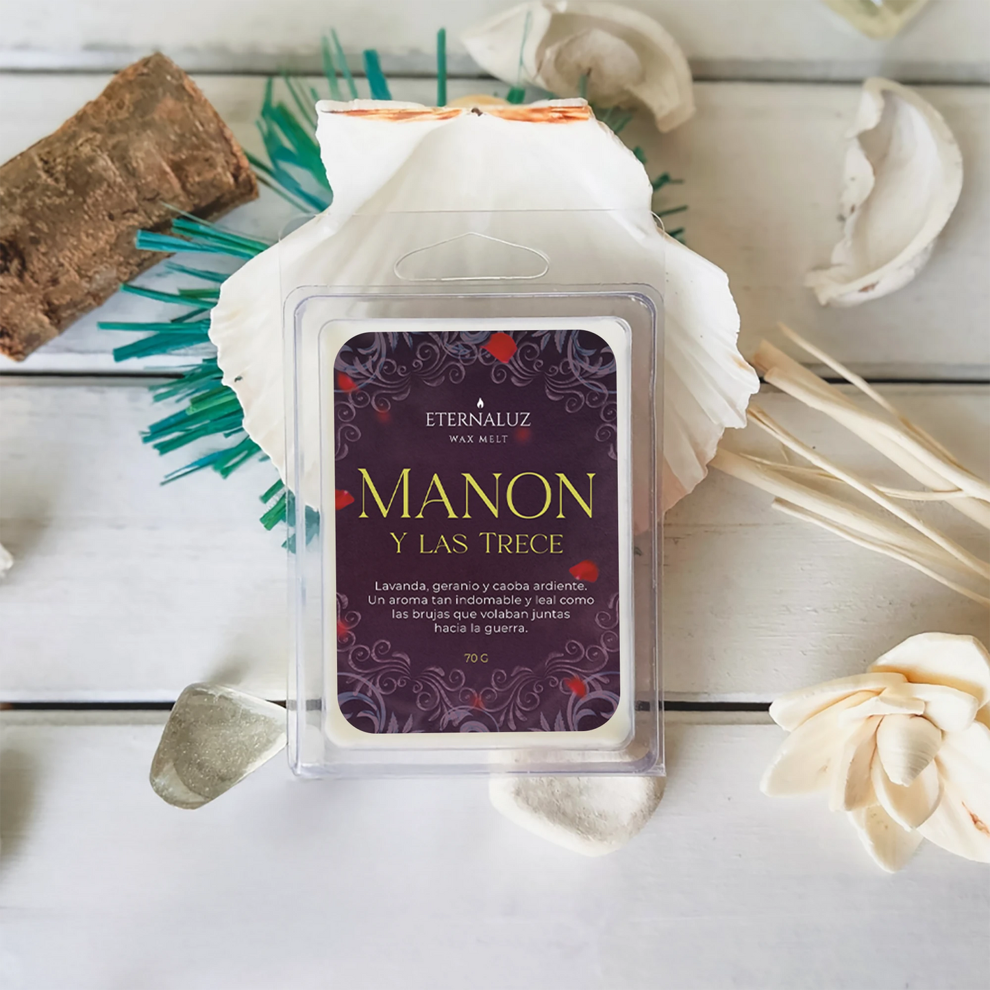 Wax melt Manon y Las Trece con aroma a lavanda fresca, geranio y caoba inspirada en Trono de Cristal.