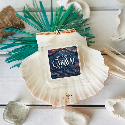 Wax melt inspirado en fantasía tipo Caraval con aroma dulce a azúcar, canela y vainilla estilo feria nocturna mágica.