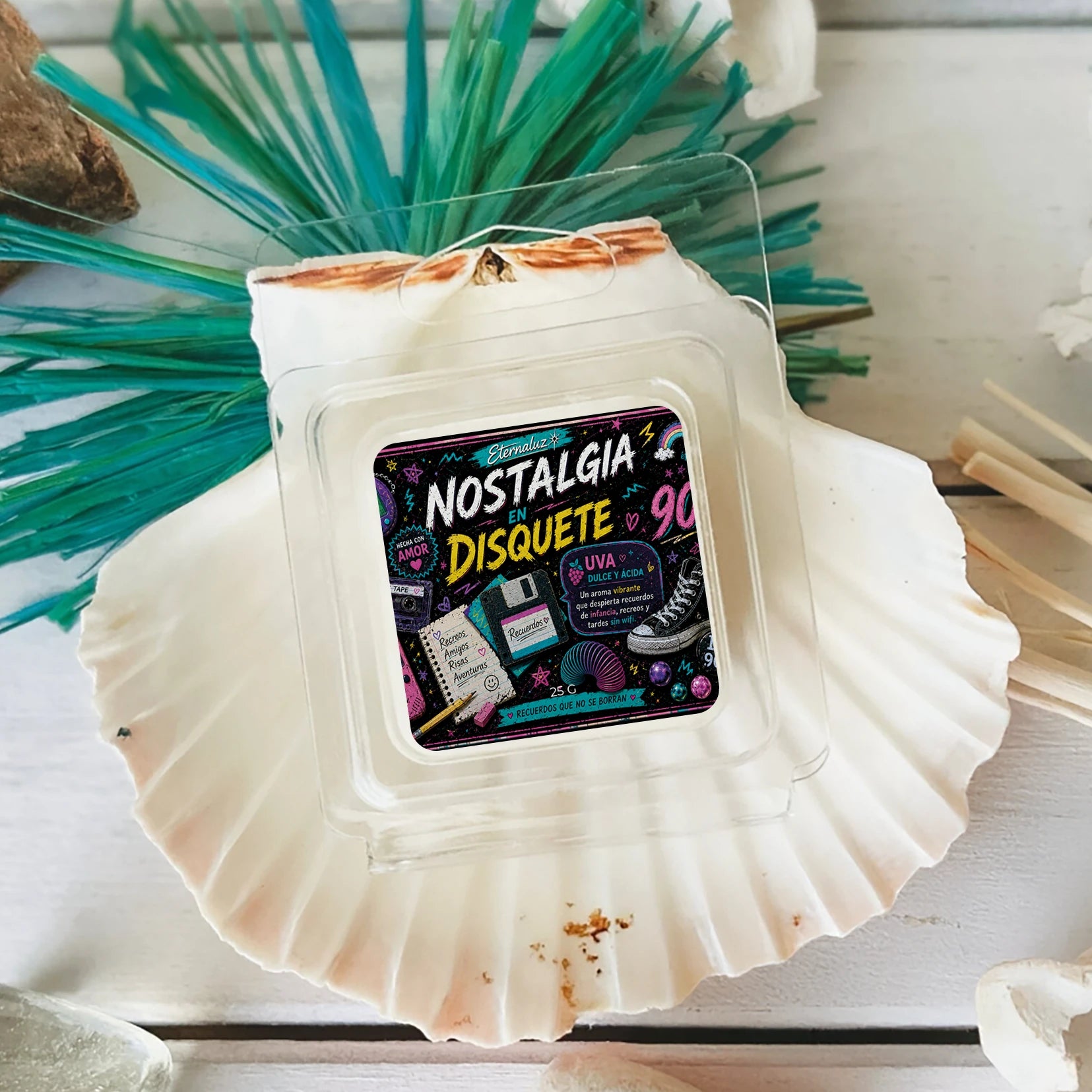 Wax melts Nostalgia en Disquete con aroma a uva dulce inspirado en recuerdos de infancia y los años 90